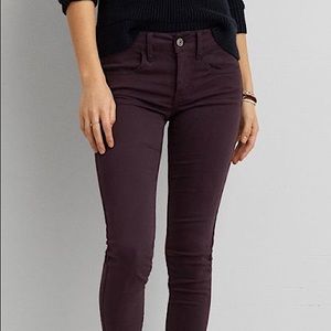 SOLD ❌Wine AE super stretch jeggings